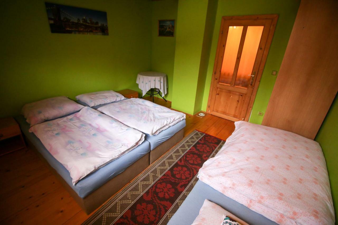 Penzion Hacienda Liptovská Osada 外观 照片