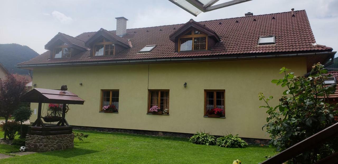 Penzion Hacienda Liptovská Osada 外观 照片